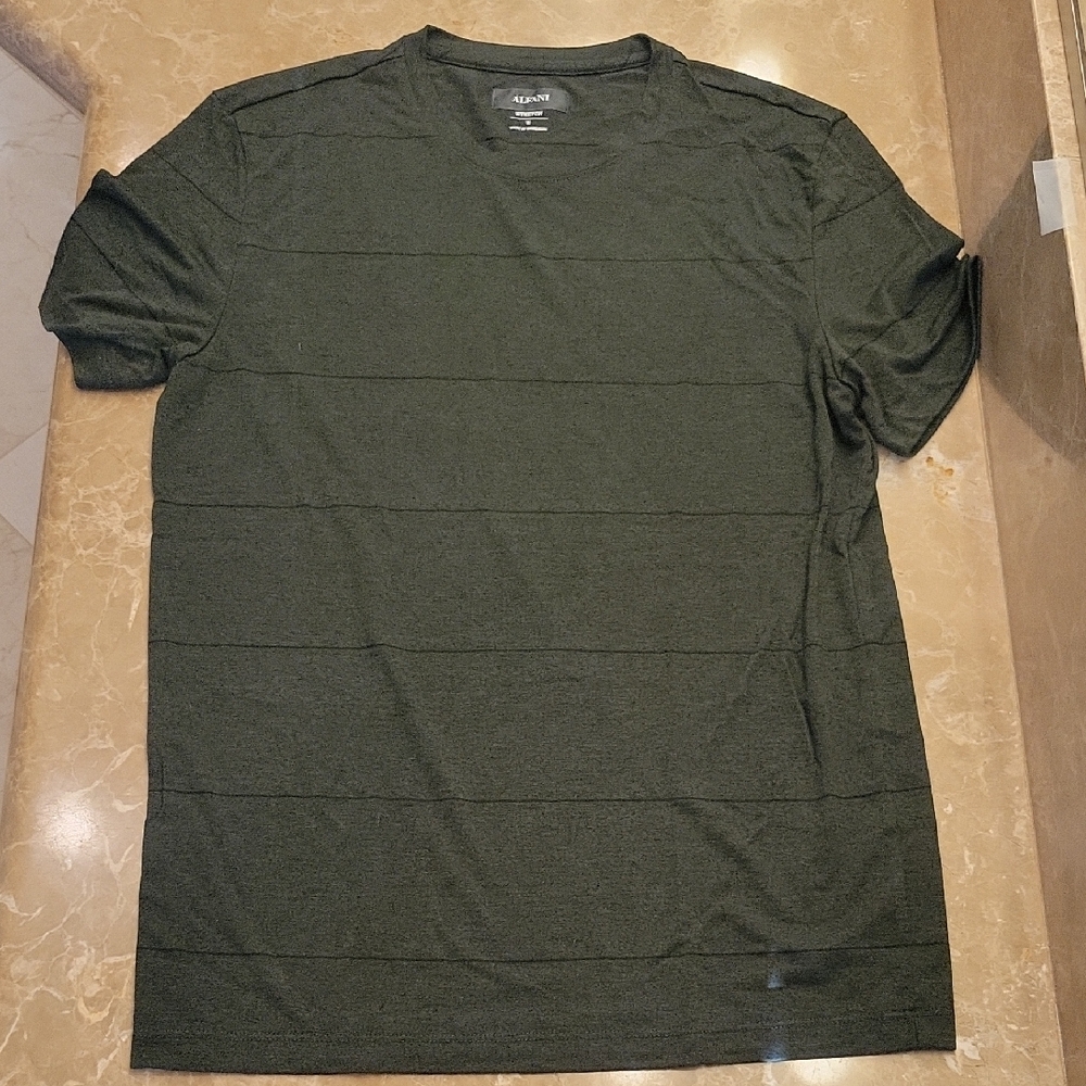 Alfani Hunter Green Short Sleeve Tee Soft Crew Neck,  S